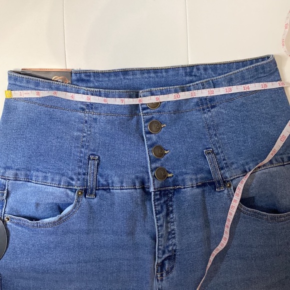 Wide Leg Jeans - Picture 12 of 15